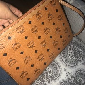 MCM Reversible Liz Zip Pouch Visetos Cognac